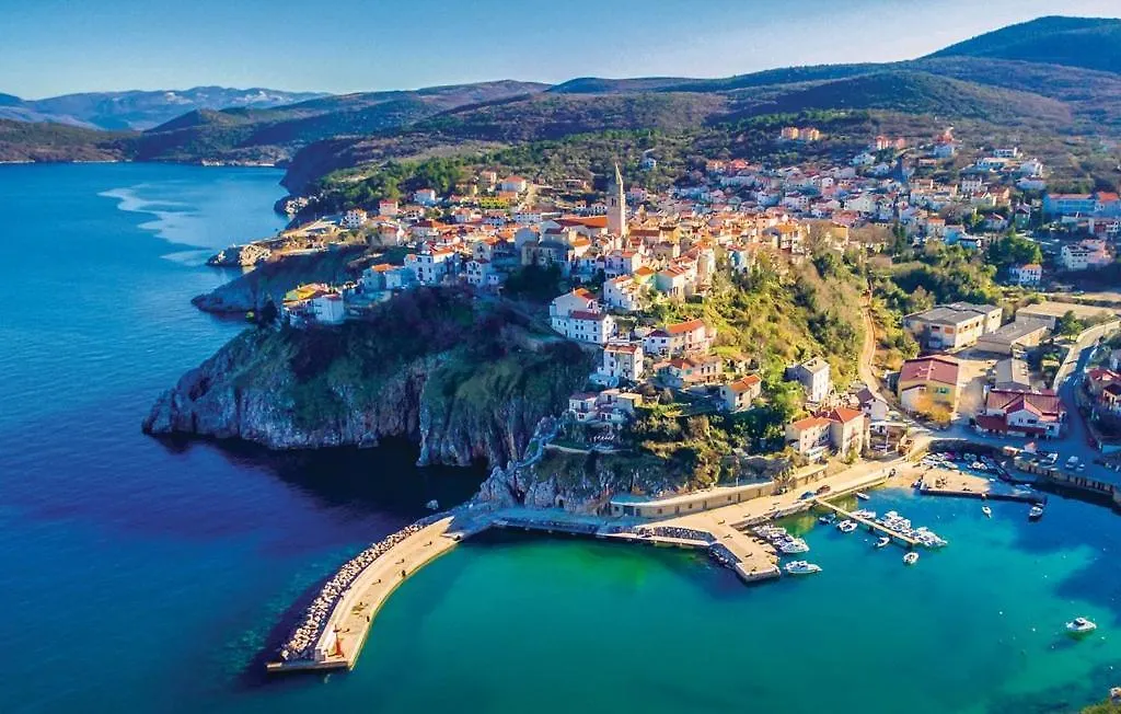 Home With Magnificent Sea View Vrbnik Croatia