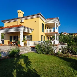 4* Bed & Breakfast Mirela